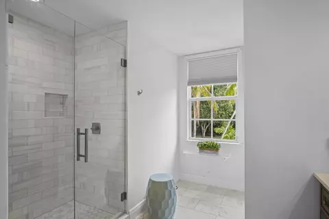 Bath - 4786 Ridgewood Rd E, Boynton Beach, FL 33436 photo 9 of 10