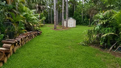 Exterior - 4786 Ridgewood Rd E, Boynton Beach, FL 33436 photo 8 of 10