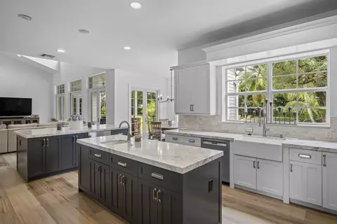 Kitchen - 4786 Ridgewood Rd E, Boynton Beach, FL 33436 photo 5 of 8
