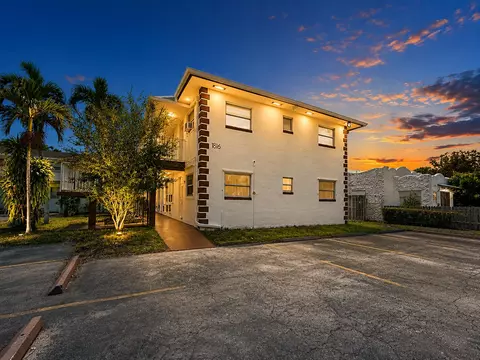 1816 Mckinley St #7, Hollywood, FL 33020