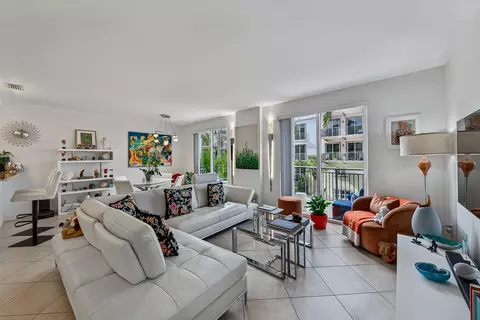 2631 NE 14th Ave #316, Wilton Manors, FL 33334