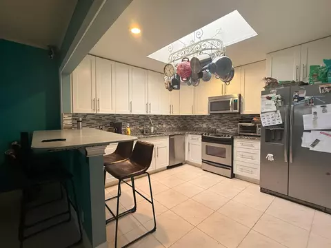 520 NW 7th St, Boynton Beach, FL 33426