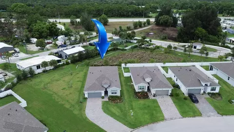 View/Area - 5788 SE Skyblue Cir, Stuart, FL 34997 photo 2 of 9