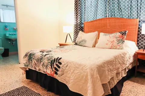 Bedroom - 2355 NE 4th St, Pompano Beach, FL 33062 photo 6 of 9