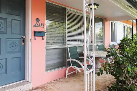 Exterior - 2355 NE 4th St, Pompano Beach, FL 33062 photo 16 of 17