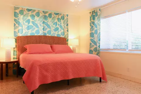 Bedroom - 2355 NE 4th St, Pompano Beach, FL 33062 photo 9 of 9