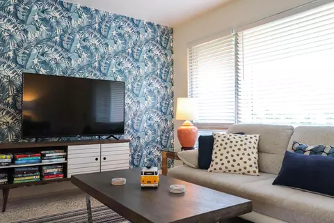 Living - 2355 NE 4th St, Pompano Beach, FL 33062 photo 5 of 5