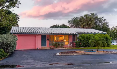 2355 NE 4th St, Pompano Beach, FL 33062