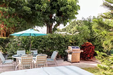 Exterior - 2355 NE 4th St, Pompano Beach, FL 33062 photo 17 of 17