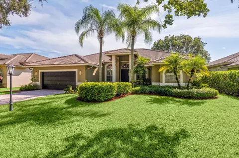 4933 Chardonnay Dr, Coral Springs, FL 33067