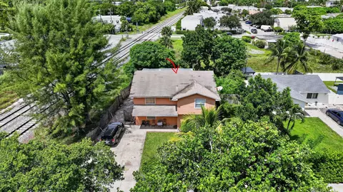 115 SE 5th St, Delray Beach, FL 33483
