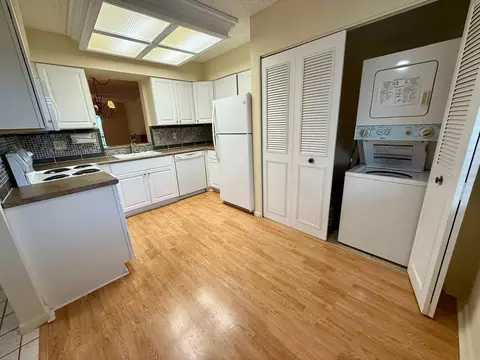 2212 S Cypress Bend Dr #303, Pompano Beach, FL 33069