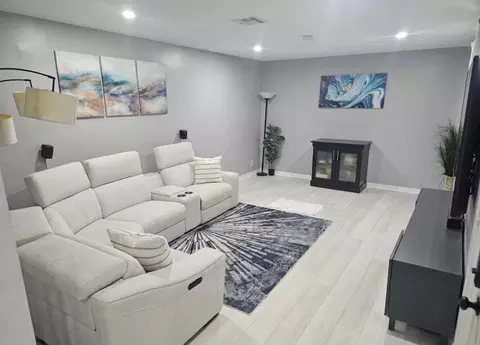2492 NW 99th Ave, Coral Springs, FL 33065