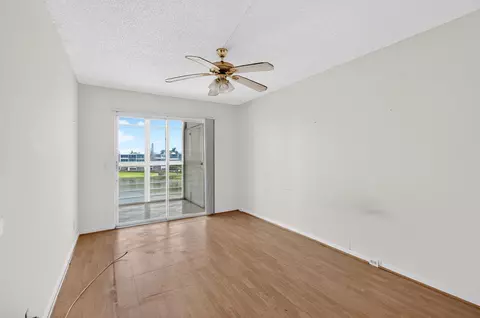 Bedroom - 4044 Wolverton C, Boca Raton, FL 33434 photo 8 of 10