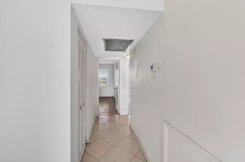 Entry Way - 4044 Wolverton C, Boca Raton, FL 33434 photo 2 of 6
