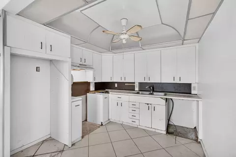 Kitchen - 4044 Wolverton C, Boca Raton, FL 33434 photo 3 of 3