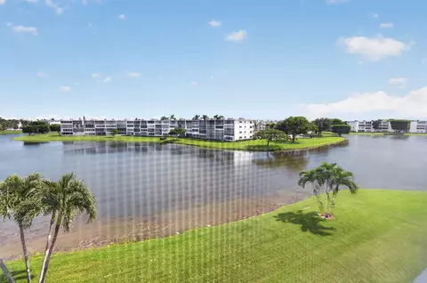 View/Area - 4044 Wolverton C, Boca Raton, FL 33434 photo 2 of 20