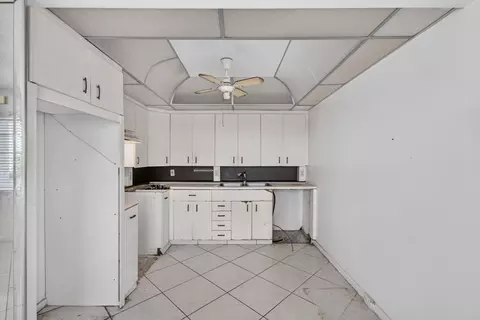 Kitchen - 4044 Wolverton C, Boca Raton, FL 33434 photo 2 of 3