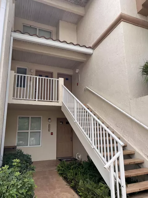 1103 Glenmoor Dr, West Palm Beach, FL 33409