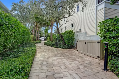 Exterior - 3207 Leigh Rd, Pompano Beach, FL 33062 photo 13 of 13
