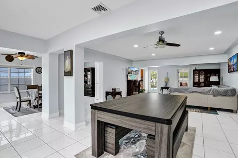 Dining - 3207 Leigh Rd, Pompano Beach, FL 33062 photo 1 of 4