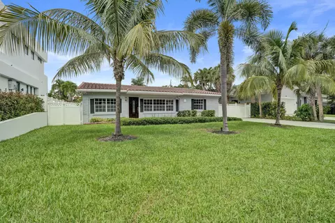 Exterior - 3207 Leigh Rd, Pompano Beach, FL 33062 photo 10 of 13