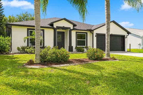 820 SW Jennifer Ter, Port Saint Lucie, FL 34953