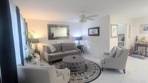 360 Windsor P, West Palm Beach, FL 33417