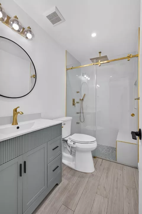 Bath - 502 Circle E, Jupiter, FL 33458 photo 1 of 2