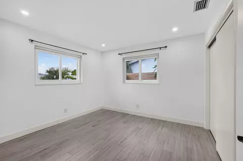 Bedroom - 502 Circle E, Jupiter, FL 33458 photo 3 of 5