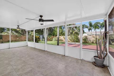 Exterior - 502 Circle E, Jupiter, FL 33458 photo 1 of 8