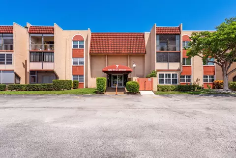 8260 SW 24th St #6115, North Lauderdale, FL 33068
