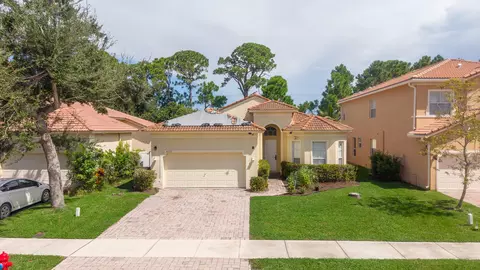 6212 Spring Lake Ter, Fort Pierce, FL 34951