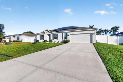 2615 SW Harem Cir, Port Saint Lucie, FL 34953