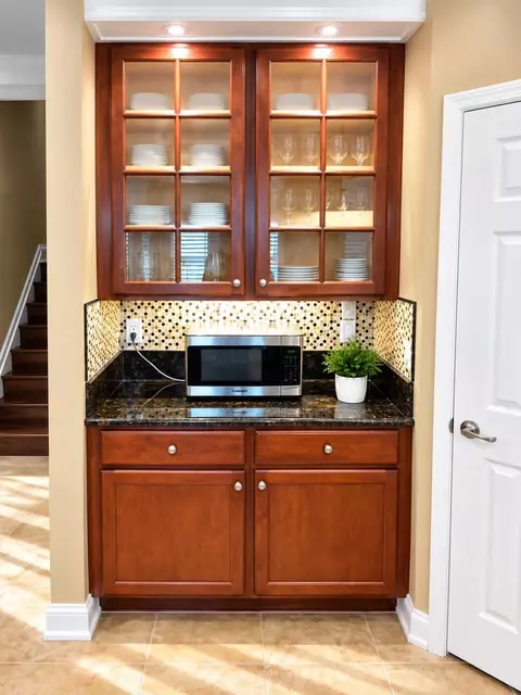 Kitchen - 4760 Sierra Ln, Coconut Creek, FL 33073 photo 4 of 5