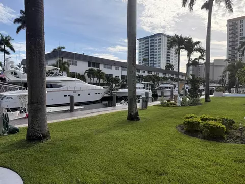 901 N Birch Rd #7D, Fort Lauderdale, FL 33304