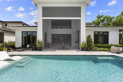 Exterior - 18401 Symphony Ct, Jupiter, FL 33458 photo 17 of 21