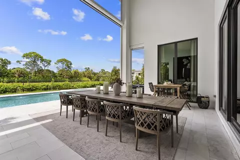 Dining - 18401 Symphony Ct, Jupiter, FL 33458 photo 6 of 7