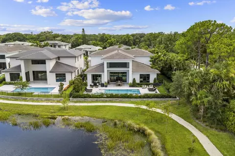 View/Area - 18401 Symphony Ct, Jupiter, FL 33458 photo 1 of 10