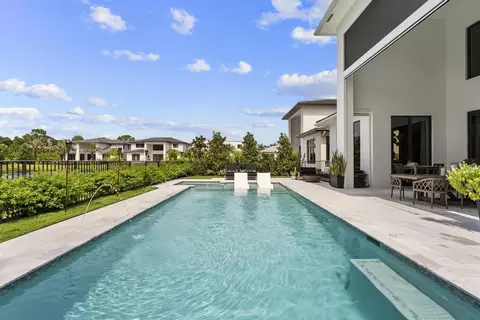 Exterior - 18401 Symphony Ct, Jupiter, FL 33458 photo 14 of 21