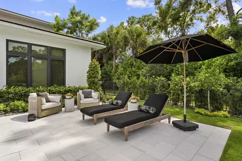 Exterior - 18401 Symphony Ct, Jupiter, FL 33458 photo 7 of 21