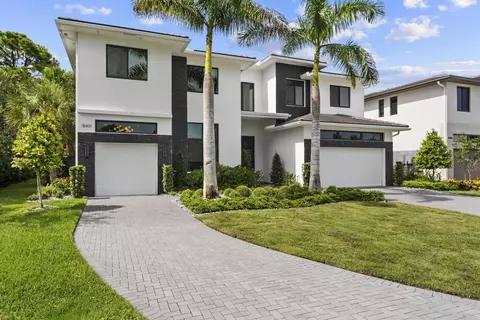 Exterior - 18401 Symphony Ct, Jupiter, FL 33458 photo 2 of 21