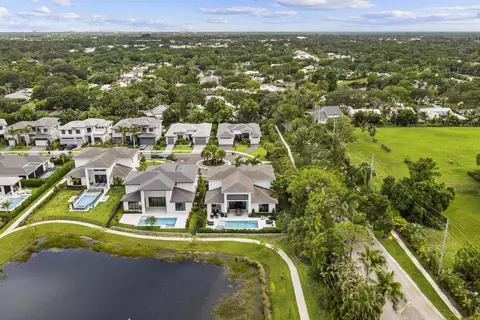 View/Area - 18401 Symphony Ct, Jupiter, FL 33458 photo 9 of 10