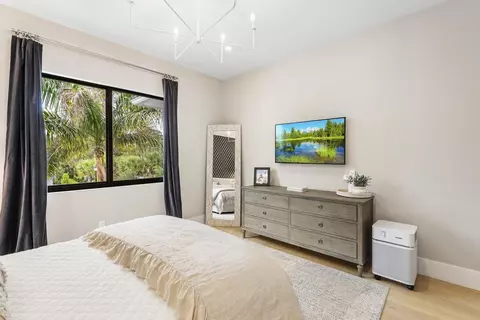 Bedroom - 18401 Symphony Ct, Jupiter, FL 33458 photo 5 of 10