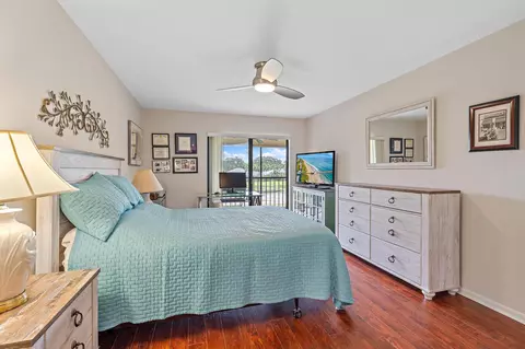Bedroom - 1302 Pinecrest Cir UNIT C, Jupiter, FL 33458 photo 1 of 3