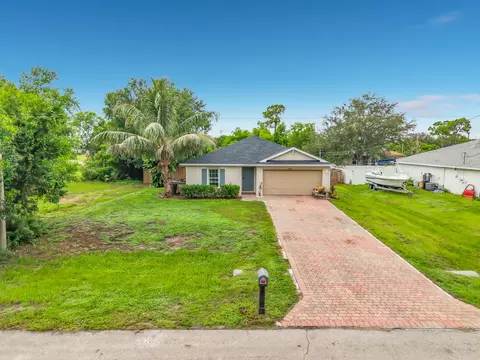 4306 NE 24th Pl, Cape Coral, FL 33909