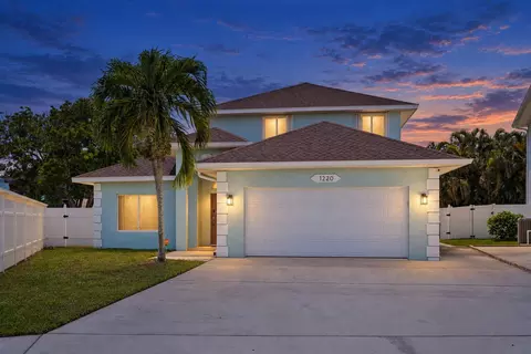 1220 Bonefish Ct, Fort Pierce, FL 34949