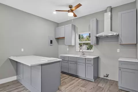 Kitchen - 2055 SW 3rd St, Okeechobee, FL 34974 photo 1 of 2