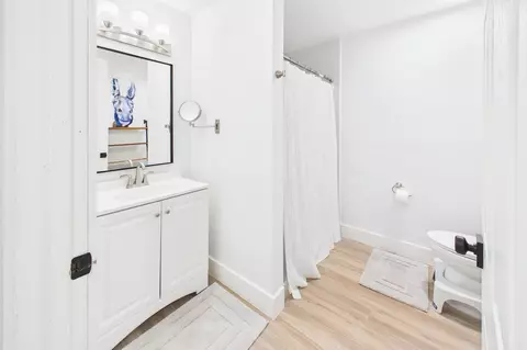 Bath - 6784 3rd St, Jupiter, FL 33458 photo 1 of 8