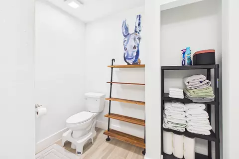 Bath - 6784 3rd St, Jupiter, FL 33458 photo 3 of 8